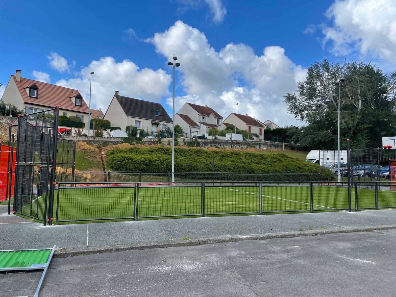 Création d’un espace extérieur Multisport sur un ancien terrain de tennis