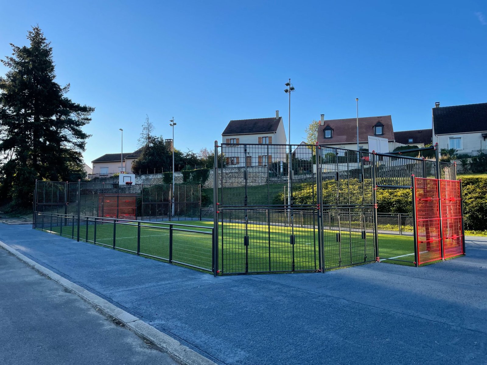 Création d’un espace extérieur Multisport sur un ancien terrain de tennis